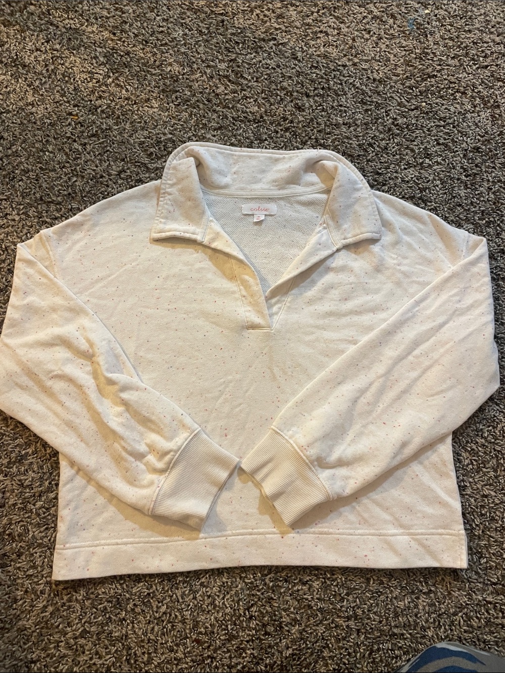 Colsie Cream Confetti Speckled V‑Neck Polo Sweatshirt